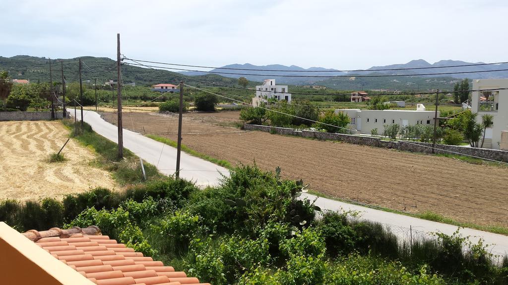 Rooms Leonidas Kissamos Exterior photo